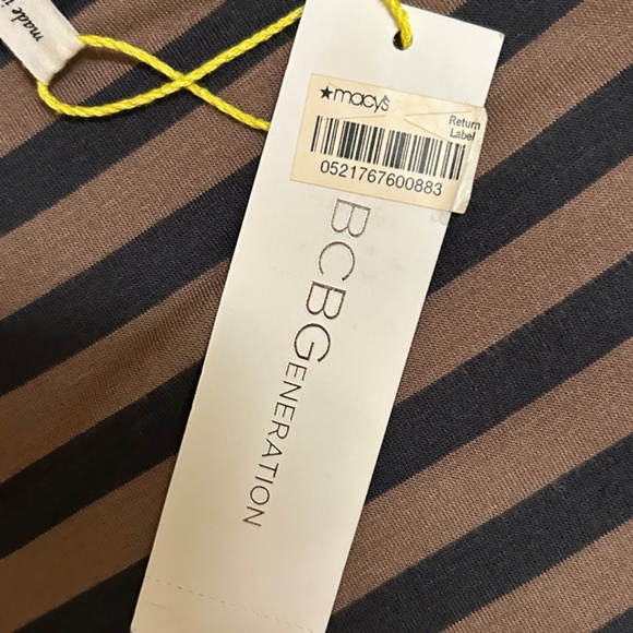 BCBGeneration  Modern  Cut  Stripes Top, Size XS, New With Tags - Picture 9 of 11